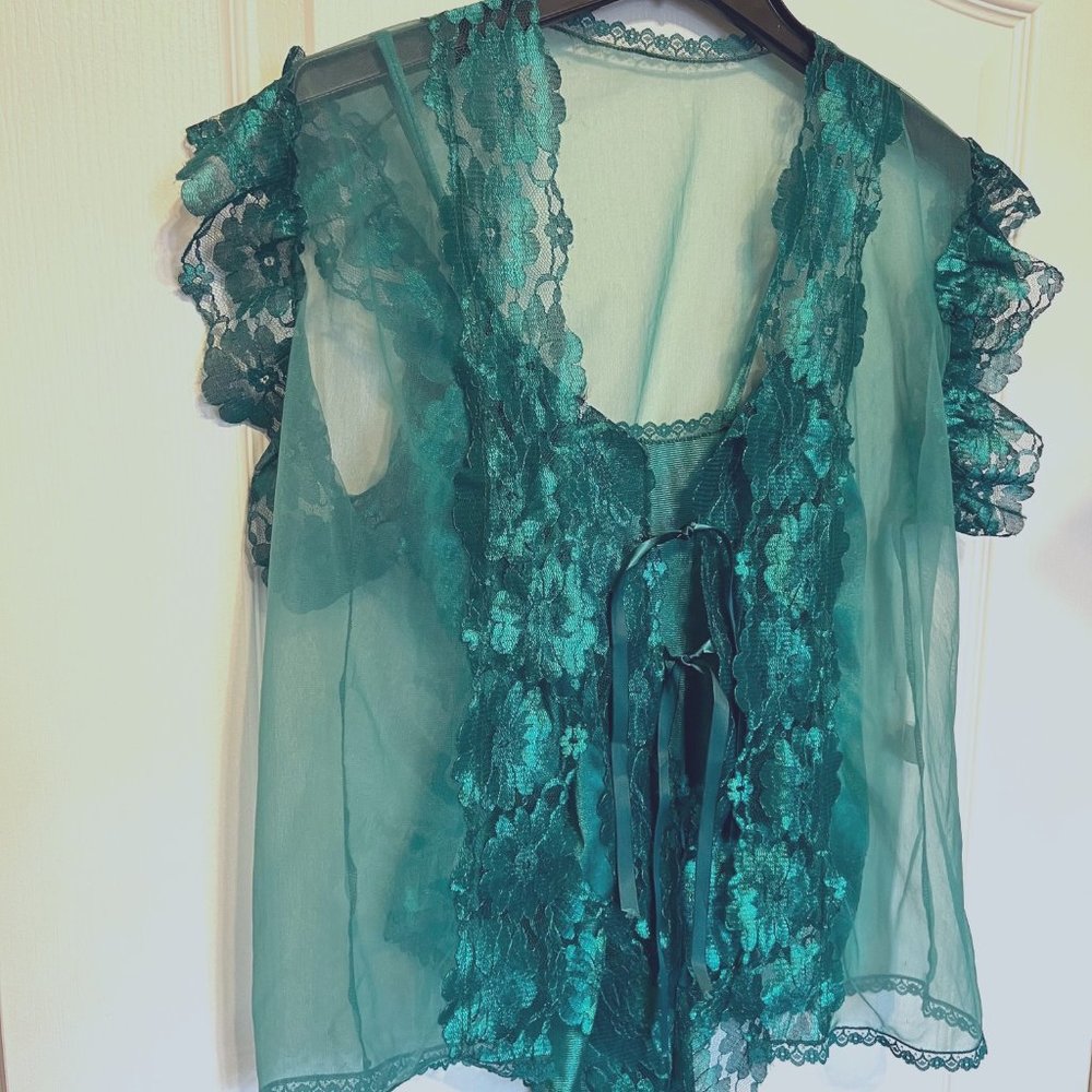 Green 2-Piece Lingerie Set-St. Patrick' Day Surprise-Size Medium-Lace-Sheer-Sexy - Picture 2 of 10